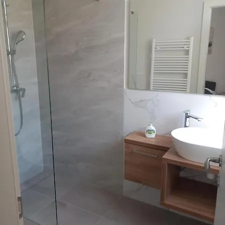 Marjan & Affittacamere 3*