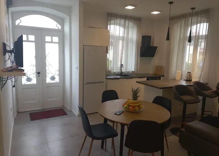 Guest house Marjan & 3*